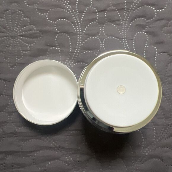 NEW LunaMD Multi-Complex Night Cream 1.7oz Anti Aging Moisturizer Hydration Lift - Picture 7 of 14